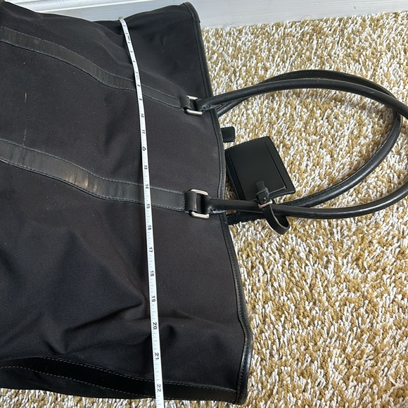 Coach - Picture 7 of 14